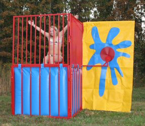 Super Splash Dunk Tank